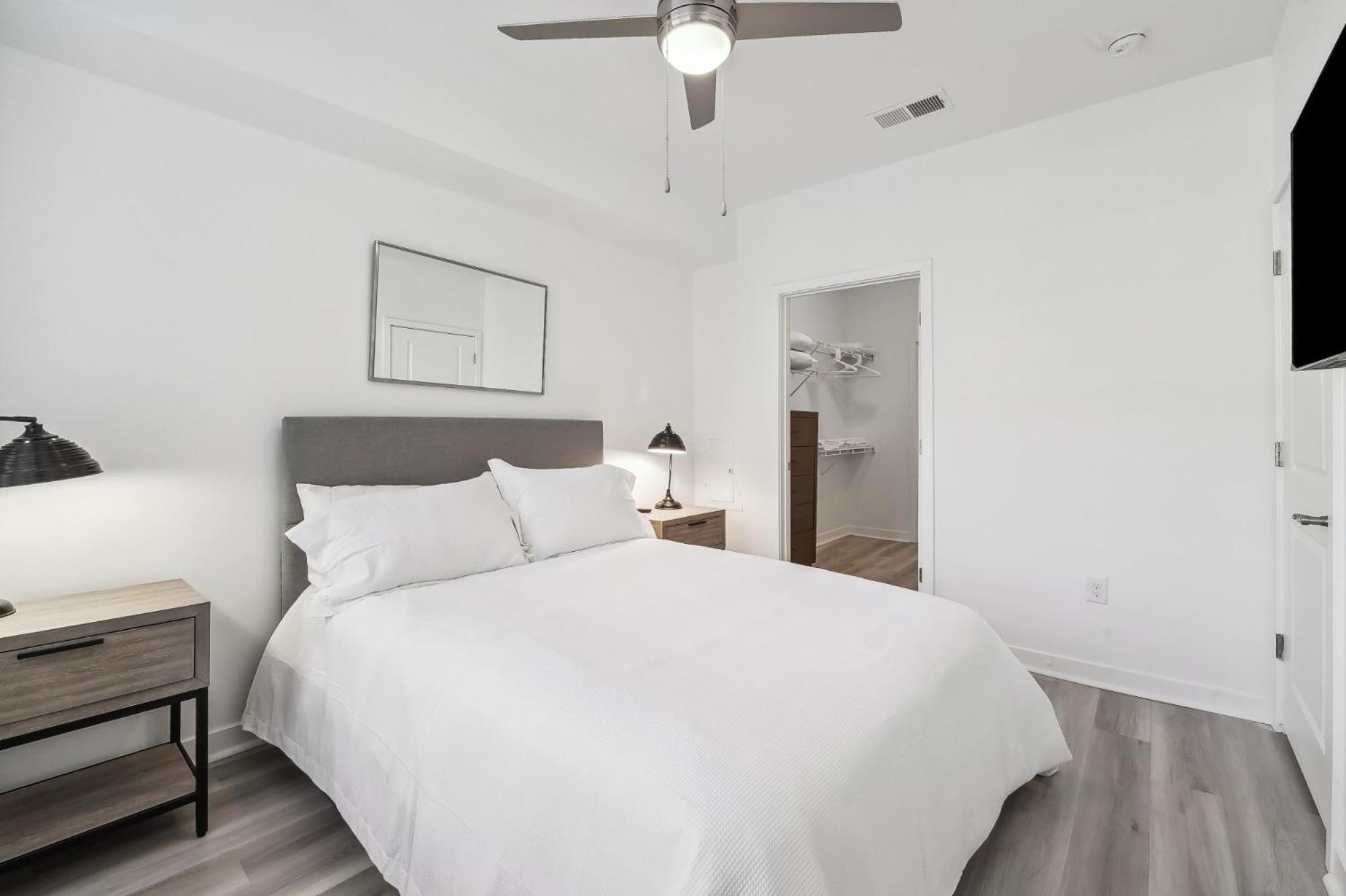 Premium Apartments And Studios At Midtown 205 In Charlotte Exterior photo